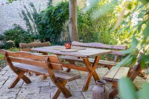 dreamcation - Ehemaliges Pfarrhaus, 3D-Tour, 4 SZ, Terrasse, BBQ, Küche, Garten, 140qm