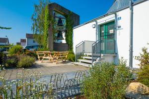 dreamcation - Ehemaliges Pfarrhaus, 3D-Tour, NETFLIX, Terrasse, BBQ, Küche, 130qm