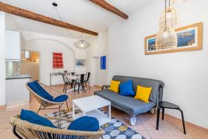 Appartement Droit au port par Dodo-a-Cassis 13 Rue Michel Arnaud 13260 Cassis Provence-Alpes-Côte d\'Azur