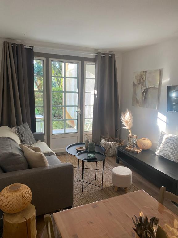 Appartement Appartement du Golf Les Bastides piscine et océan Rue Mathieu Desbieys, 40660 Moliets-et-Maa