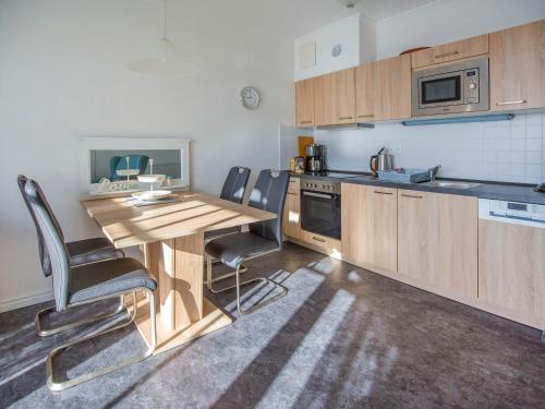 Dünenpark Binz - Komfortplus Appartement mit 1 Schlafzimmer und Balkon im Dachgeschoss 021