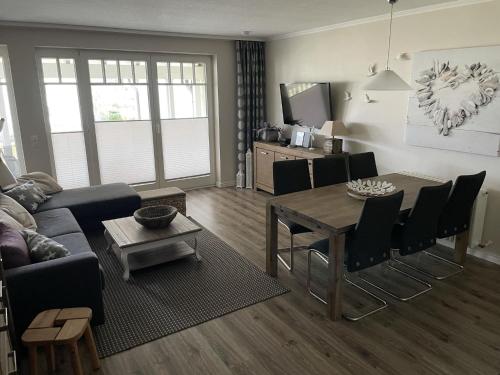 Dünenpark Binz - Komfortplus Appartement mit 1 Schlafzimmer und Balkon im Obergeschoss 017