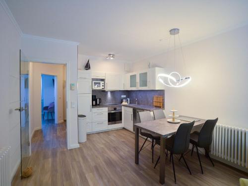 Dünenpark Binz - Komfortplus Appartement mit 2 Schlafzimmern und Balkon im Obergeschoss 005