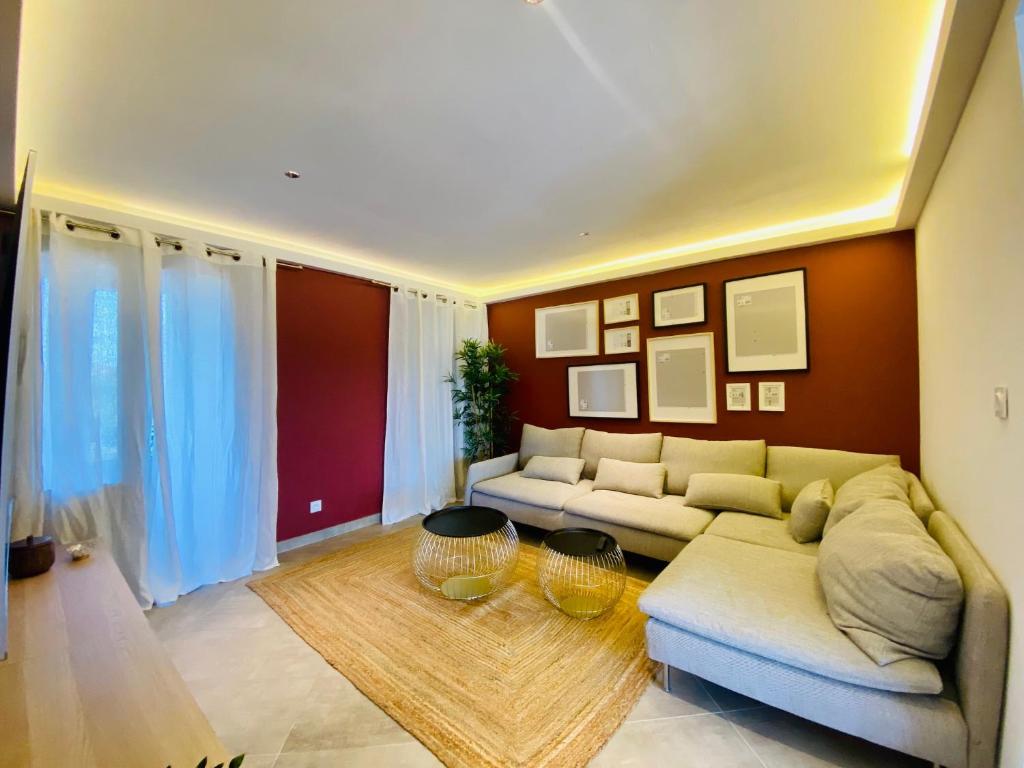 Appartement Duplex 120m2 terrasse vue sur Nîmes 36 Boulevard Sergent Triaire 30000 Nîmes