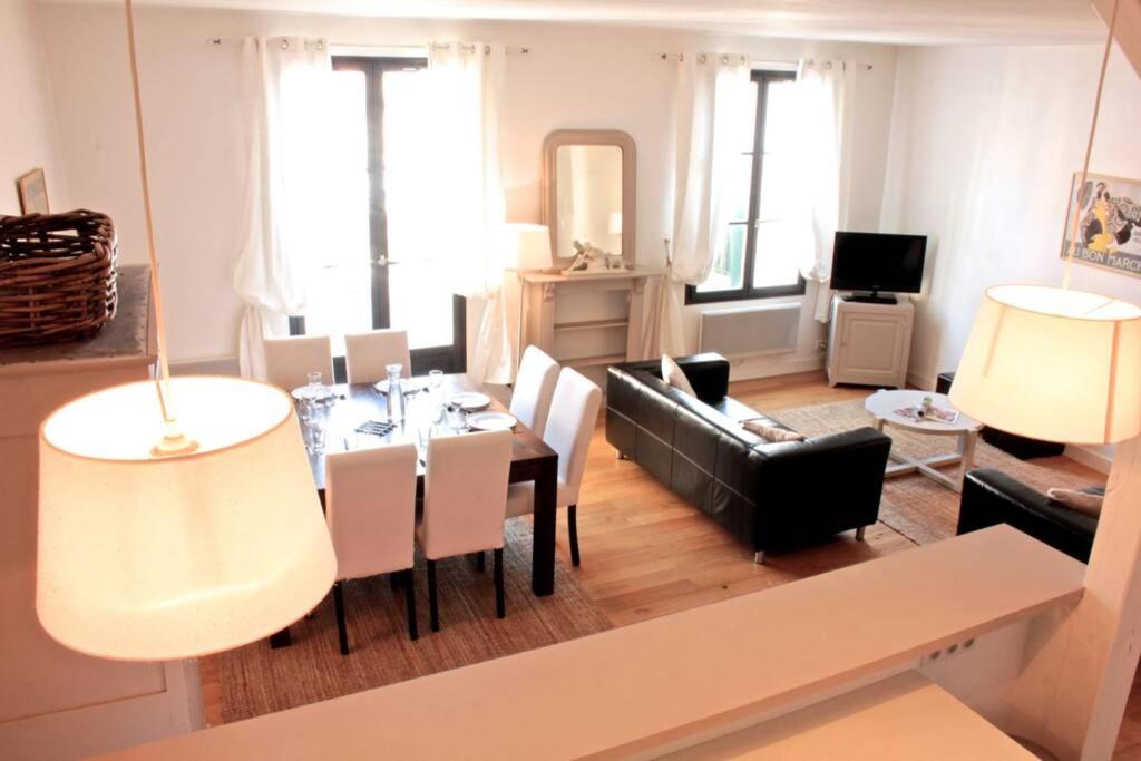 Appartement Duplex 3 chambres, 8 personnes avec terrasse centre de Blois 14 Rue Porte Chartraine 41000 Blois
