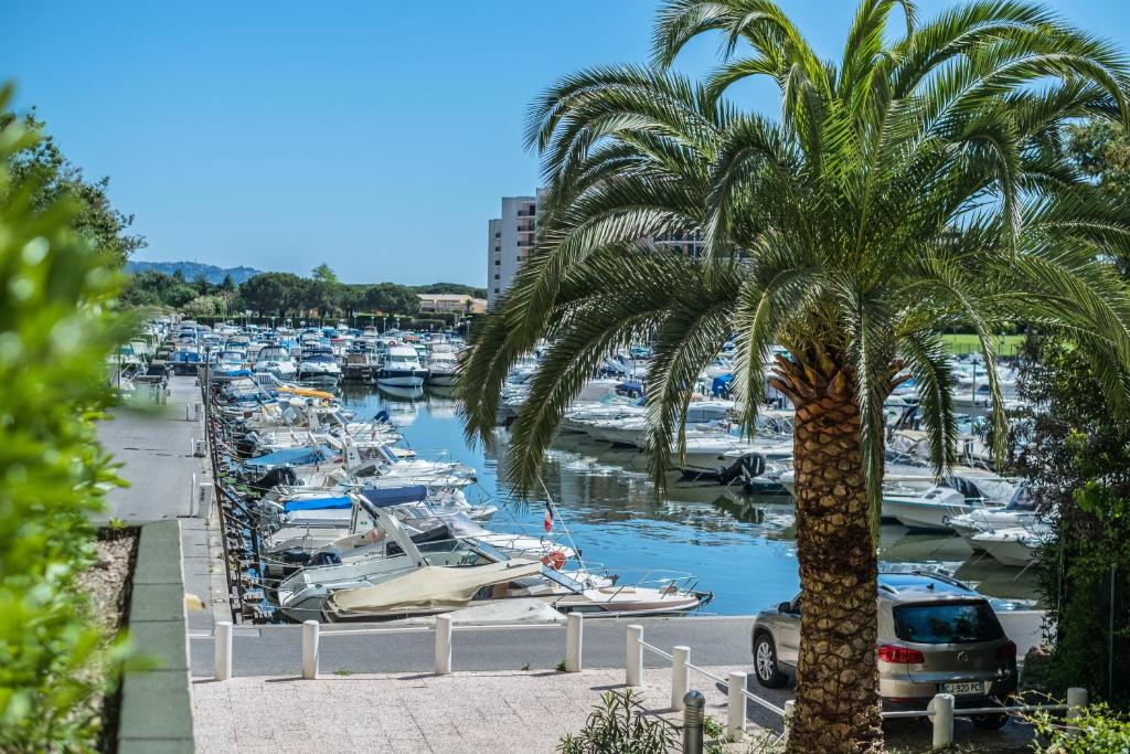 Duplex 6 à 8 couchages calme avec solarium plein Sud 05260 Ancelle
