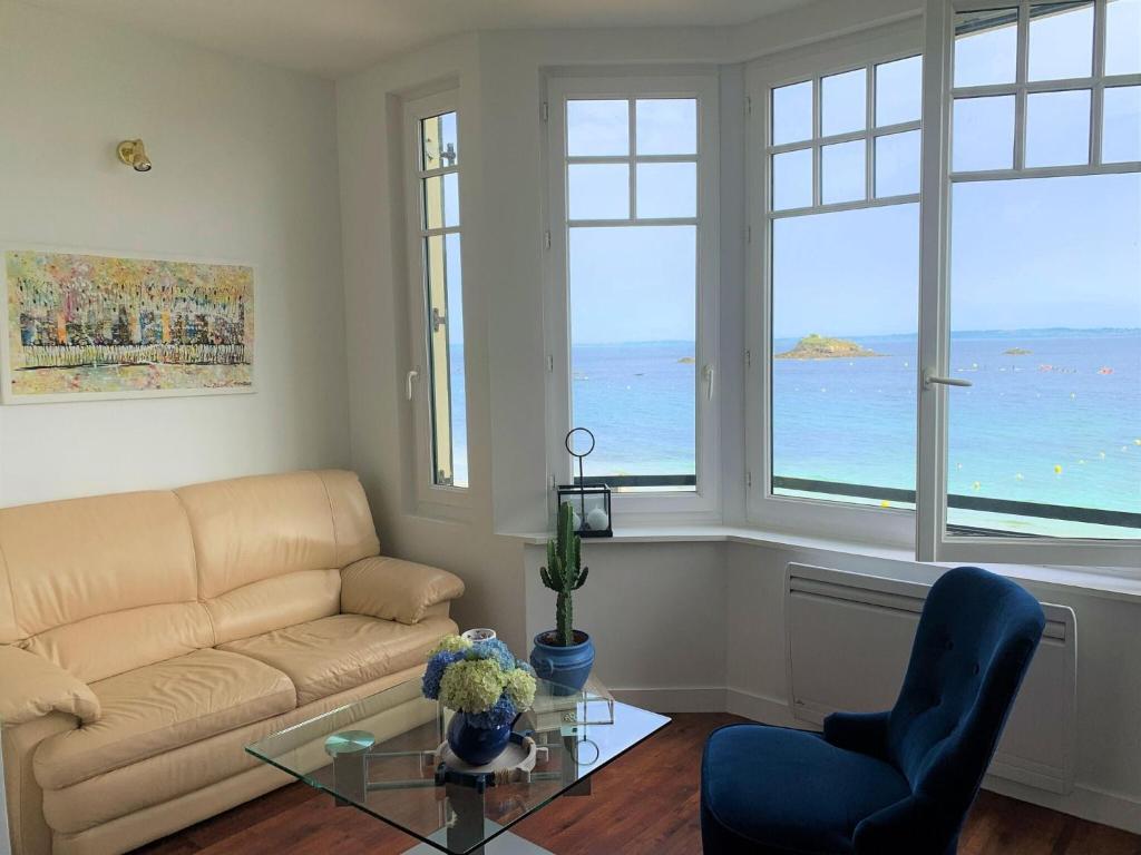 Appartement Duplex apartment in a prime seafront location, Treboul, Douarnenez  29100 Douarnenez