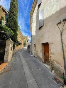 Appartement Duplex Atelier / coeur de Lourmarin 2 Rue Henri Sarret 84160 Lourmarin Provence-Alpes-Côte d\'Azur