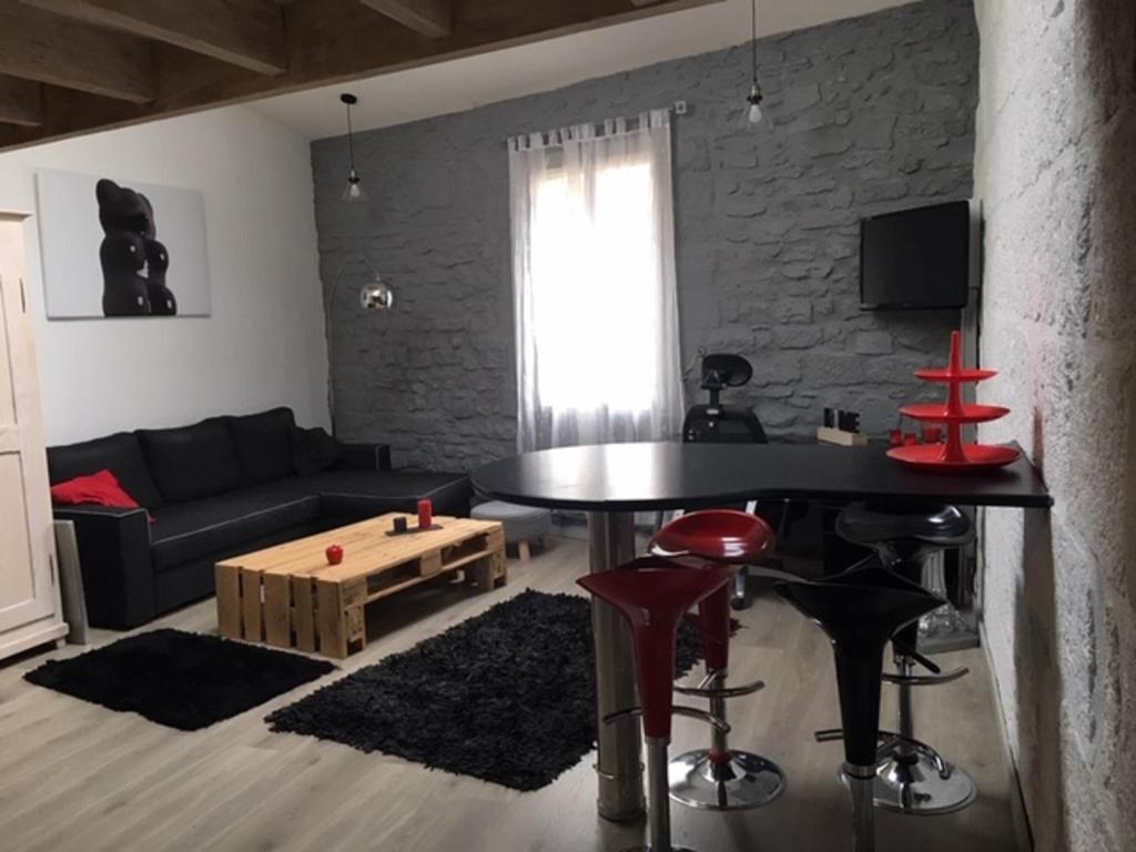 Appartement Duplex au Coeur de Lunel 98 Rue de la Libération 34400 Lunel