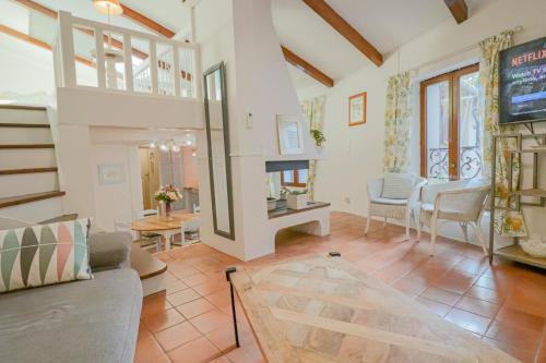Duplex au coeur du vieil Antibes