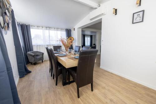 Duplex avec extérieur, 30 min de Paris et Disney