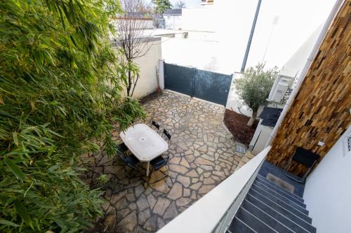 Duplex avec extérieur, 30 min de Paris et Disney