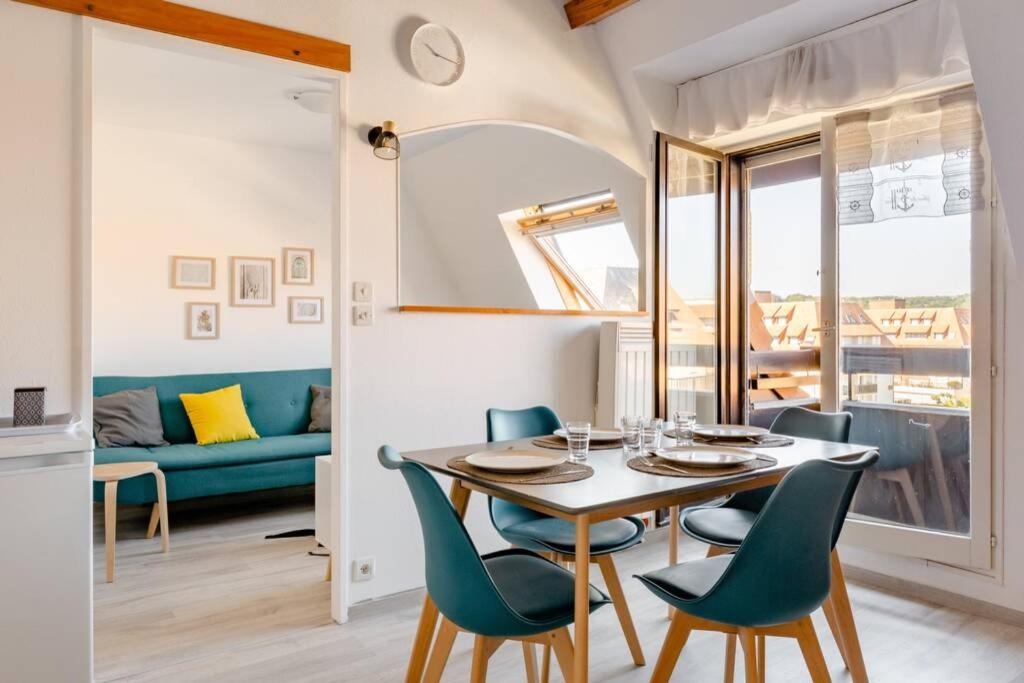 Duplex by the sea in Normandy 6 Rue des Martrois, 14640 Villers-sur-Mer