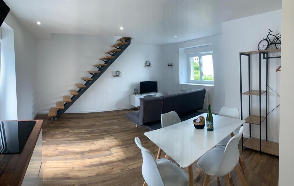 Appartement Duplex calme et cosy II 17 Rue Tristan Corbière 2ème étages droite 29900 Concarneau