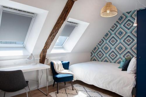 Duplex contemporain dans maison du XVIIème siècle