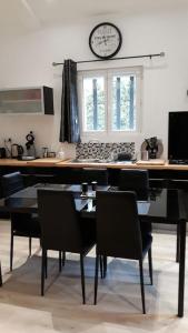 Appartement DUPLEX COSY Confort QUARTIER LES CABANES 84860 Caderousse Provence-Alpes-Côte d\'Azur