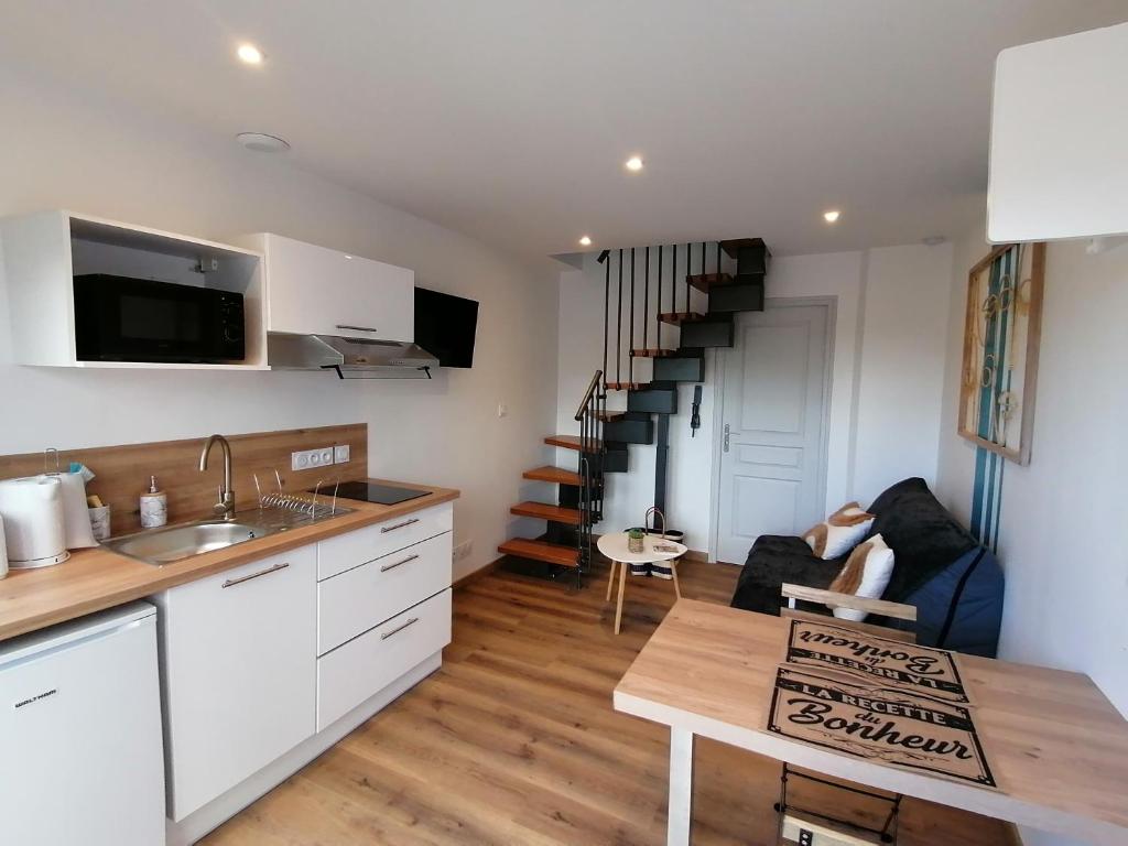 Appartement Duplex cosy dans maison neuve avec terrasse entrée indépendante 5 mn de Bayeux et 10 mn plage du débarquement 5 rue des pommiers 14400 Sommervieu