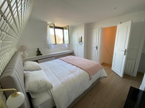 Duplex familial, terrasse, vue mer, triangle d'or