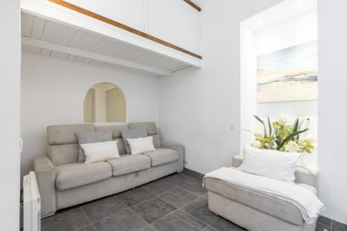 Duplex in Rue de la Préfecture Old Town 2 Bdrs
