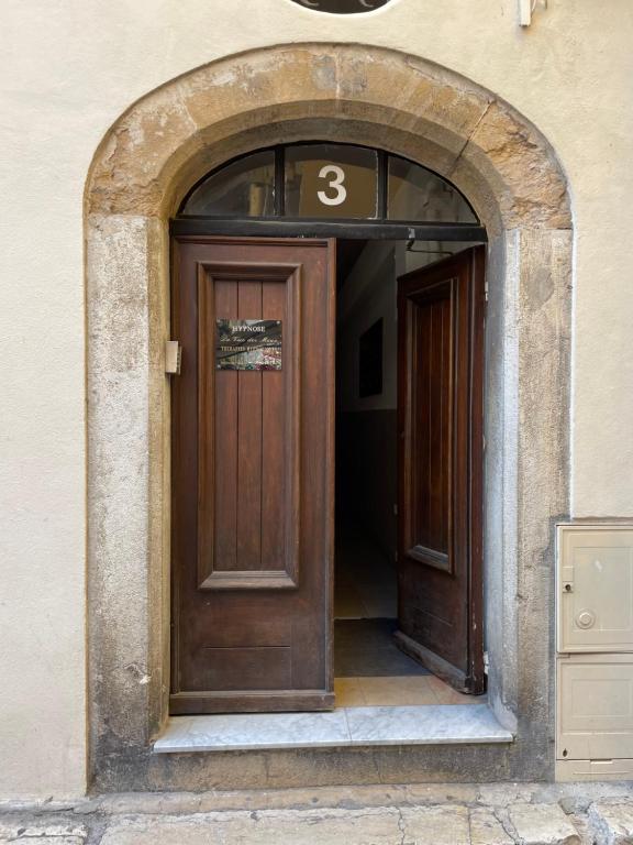 Appartement Duplex old town Antibes - NEW ! 3 Rue Thuret 06600 Antibes