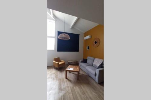 Duplex parfaitement situé