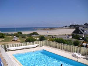 Duplex piscine et vue mer