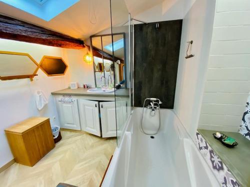 Duplex plein centre - Canal Royal - 2 chambres