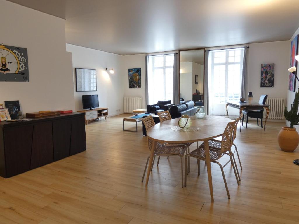 Duplex'po 2bis rue des rouairies, 22100 Dinan