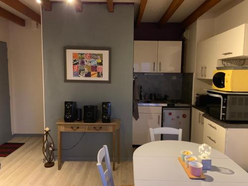 Appartement Duplex proche mer Fun 3 , numéro 57 13 Rue André Gabaret 17000 La Rochelle -1