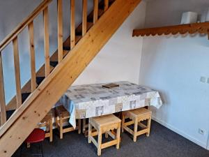 Appartement Duplex résidence ALDEBARAN RISOUL - 3 pièces - 8 personnes RISOUL 1850 résidence ALDEBARAN 6éme étage 05600 Risoul Provence-Alpes-Côte d\'Azur