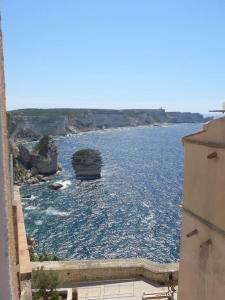 Appartement Duplex sur un fameux Grain de sable 33 Rue Doria 20169 Bonifacio Corse