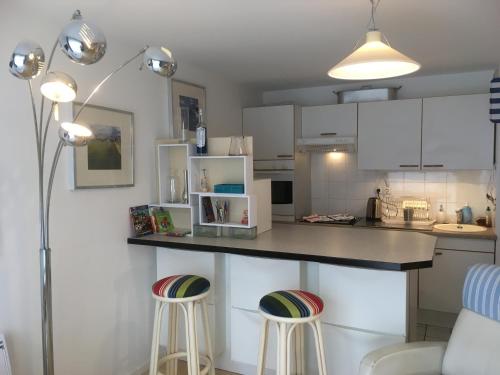 Duplex T4 idéalement situé entre la place du marché et le bord de mer