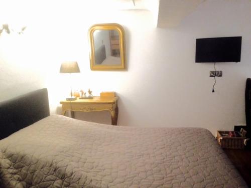 Duplex + Terrasse 55m² - Vue sur jardin au calme centre ville.