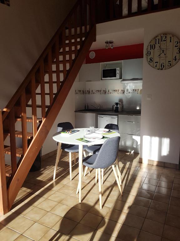 Appartement duplex très calme proche centre ville et gare appartement n2 112 Rue Saint-Symphorien 79000 Niort