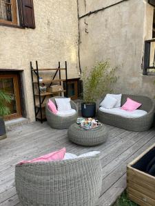 duplex vieille ville, à partager avec un chat