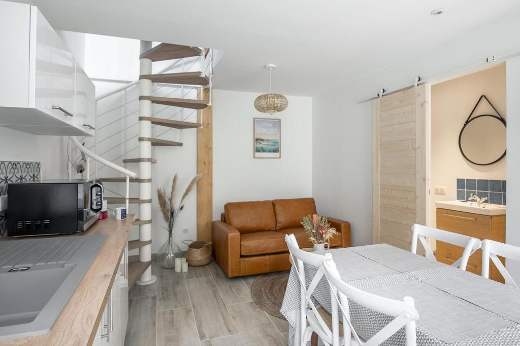 Duplex vue mer depuis la chambre et terrasse privée à 15min de Saint-Tropez 83310 Grimaud