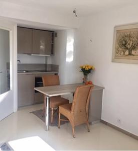 Duplex vue mer golf de Saint-Tropez plage à 300m