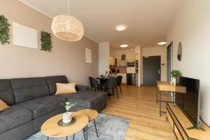 Appartement DWELLSTAY - Modernes Apartment I 55qm I 2 Zimmer I Küche I Bad I Terrasse I TV I Netflix Wehneberger Straße 4 36251 Bad Hersfeld Hesse