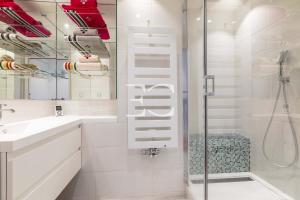 Easy Clés- Bright 3 bedrooms flat next to Les Halles with parking
