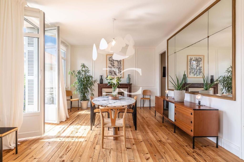 Easy Clés- High standing apartement in Biarritz with parking 22 avenue Victor Hugo, 64200 Biarritz