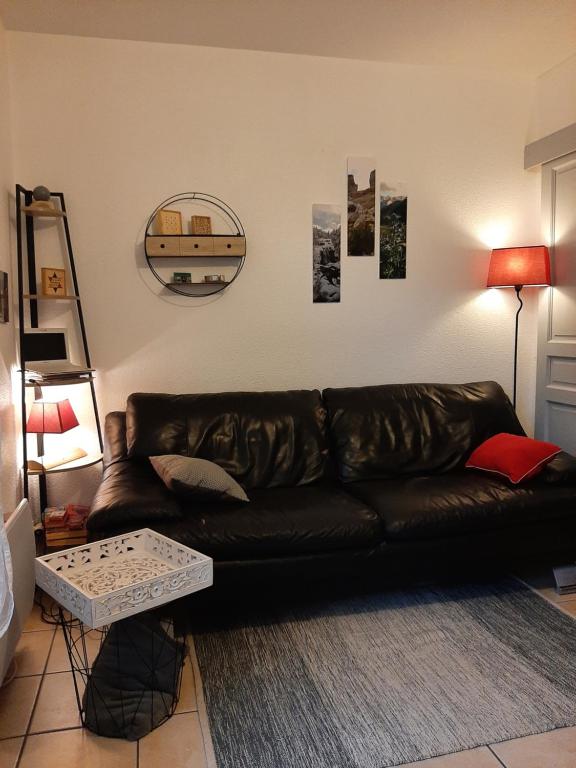 Appartement EBELOUA - CAUTERETS N° 106 A 25 Bis Avenue du Mamelon Vert. Résidence CAROLINE 65110 Cauterets