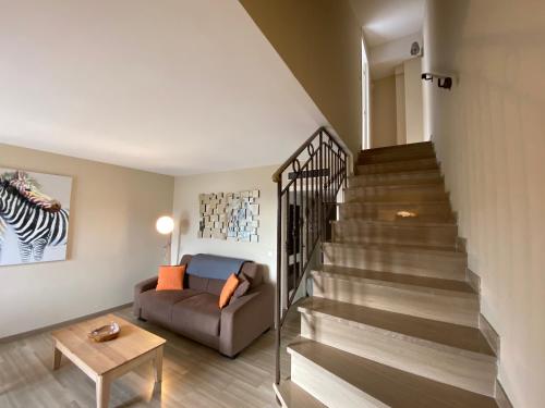 Eden Palace Apartment