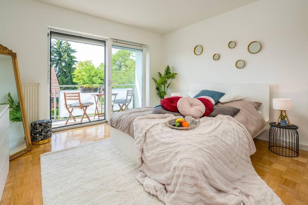 Appartement EG Rechts -Wunderschöne 80m² große 3-Zimmer City Wohnung nähe Salzburg 33 Schulstraße 83395 Freilassing