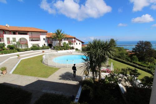 EGUSKY AVEC LES CLES DE SAINT JEAN DE LUZ