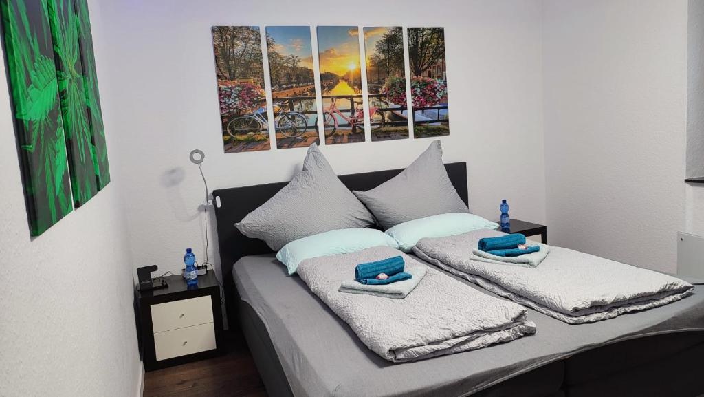 Appartement Eifel Zimmer Amsterdam inklusive WLAN, Küche, Kaffee, MTBs zentral am Marktplatz 2 Bahnhofstraße 53949 Dahlem