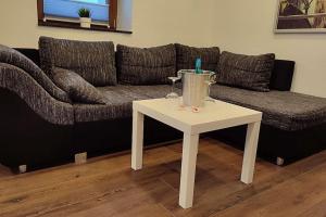 Eifel Zimmer New York inkl. WLAN TV Küche Kaffee Fahrräder zentral am Marktplatz