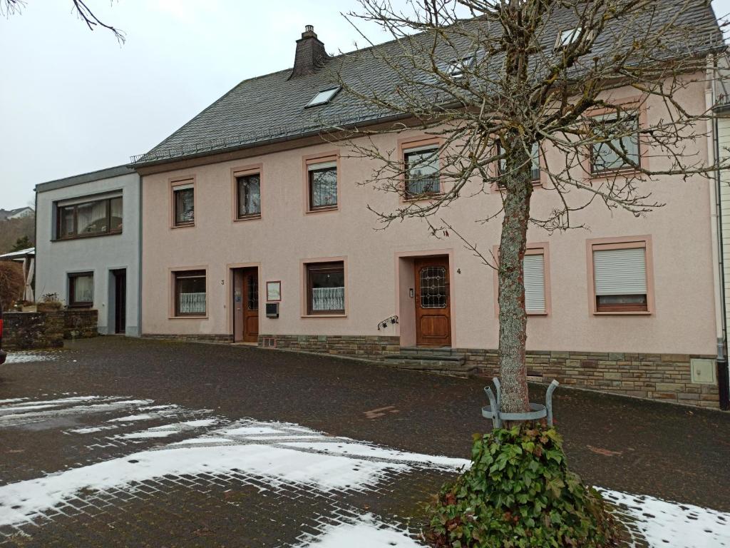 Appartement Eifelerlebnis 4 Marktplatz 54589 Stadtkyll