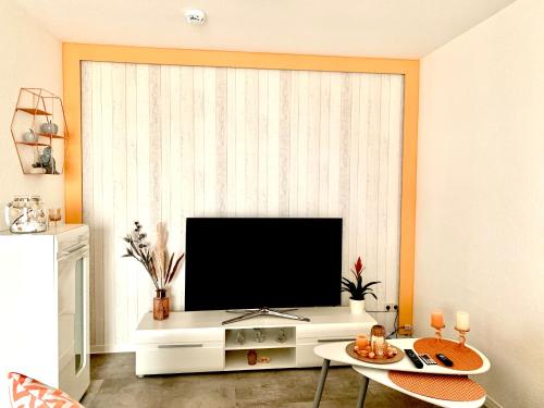 Eigenes Apartment im Herzen der Stadt mit Balkon und WLAN III