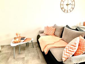 Eigenes Apartment im Herzen der Stadt mit Balkon und WLAN III