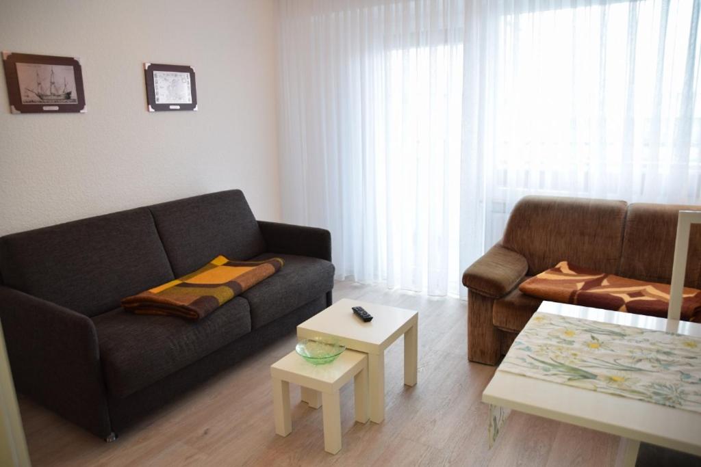 Appartement Einfaches 2-Zimmer-Appartement mit Balkon. Kjeirstraße 19-21 25980 Westerland